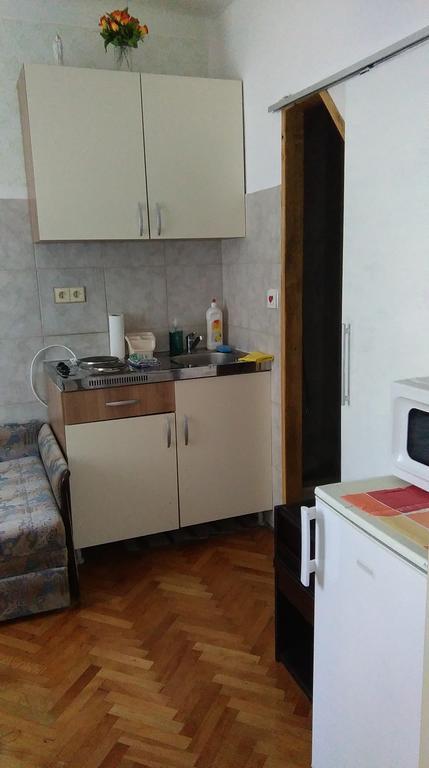 Apartment Filip Vrbnik Bagian luar foto