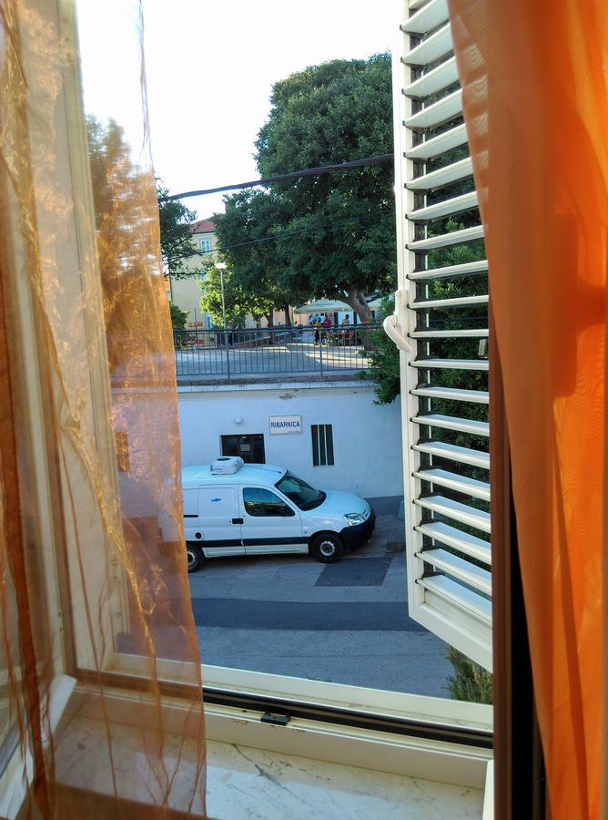 Apartment Filip Vrbnik Bagian luar foto